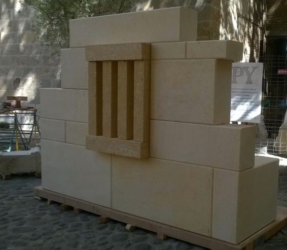 Construction en pierre massive